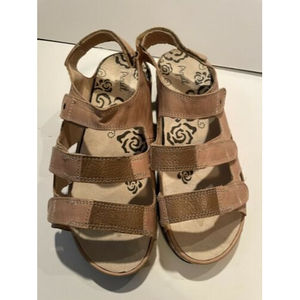 Women's Propet KARA Brown Tan Size US  10 W(D) WSO033L